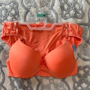 Simply basic bra & panty set 🧡